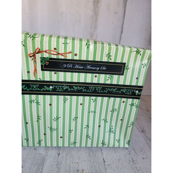 Vintage Town decorating Xmas tree village set kids home decor - Picture 10 of 12